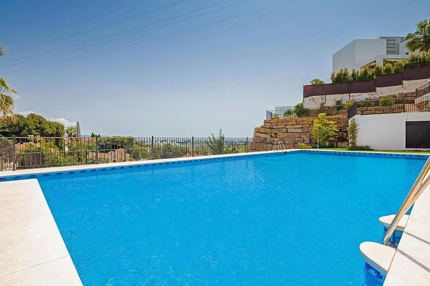 Penthouse On Golf With Incredibles Views 613 Apartamento Estepona 0*,  Espanha