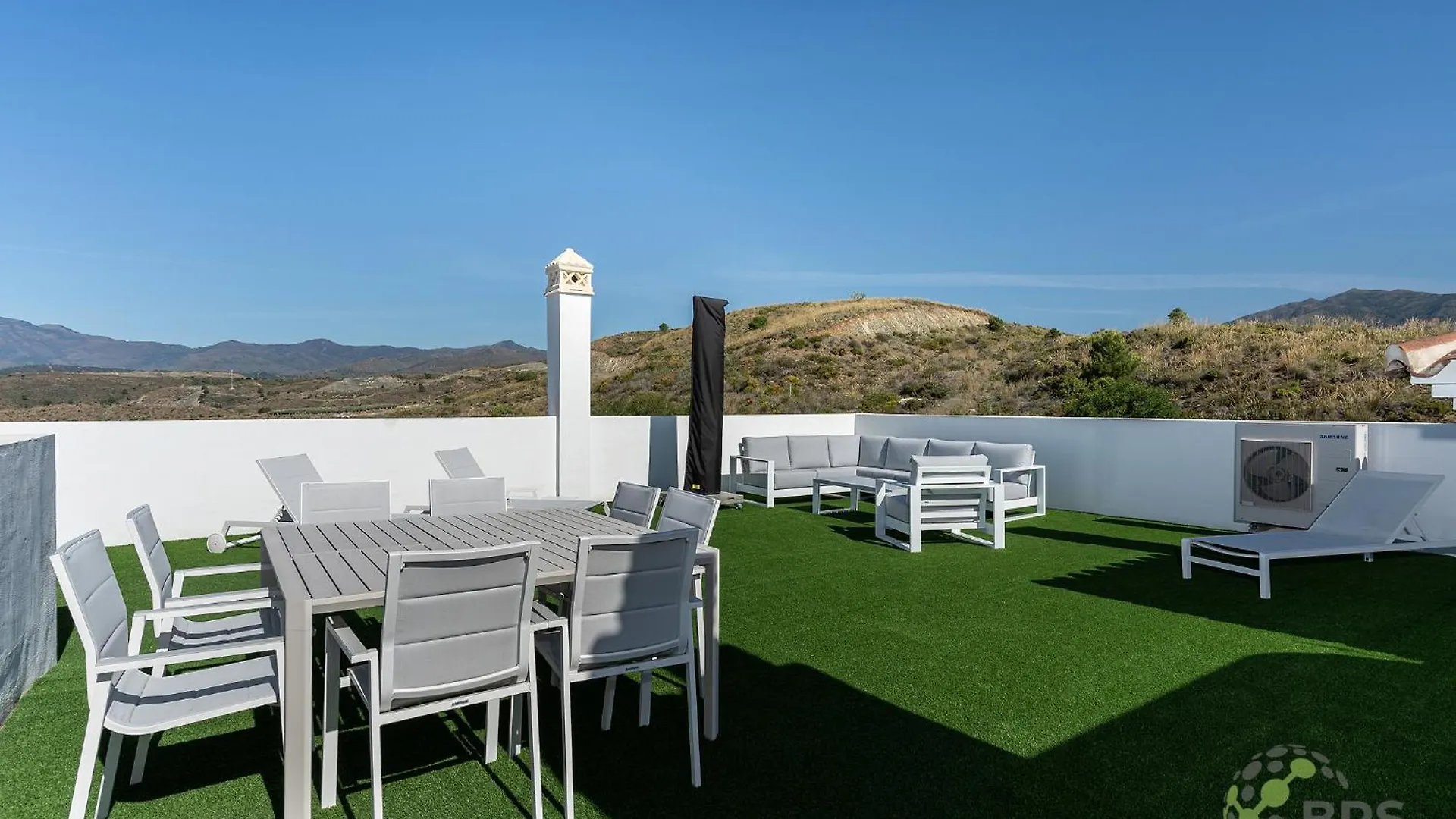Penthouse On Golf With Incredibles Views 613 Apartamento Estepona